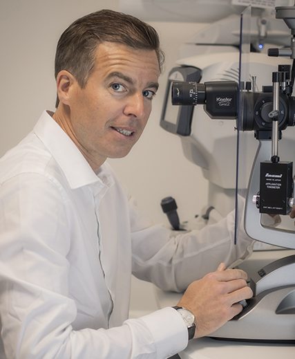 Docteur Christophe Baetmann, chirurgien ophtalmologiste spécialisé en rétine — Val Vision Académie